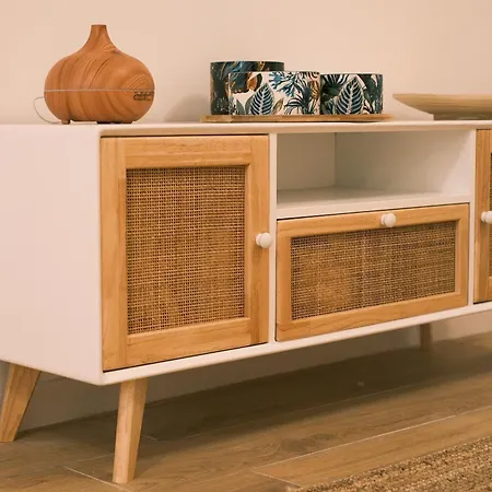 Mary House * バーリ